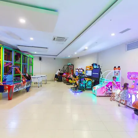 Hotel Narcia Side